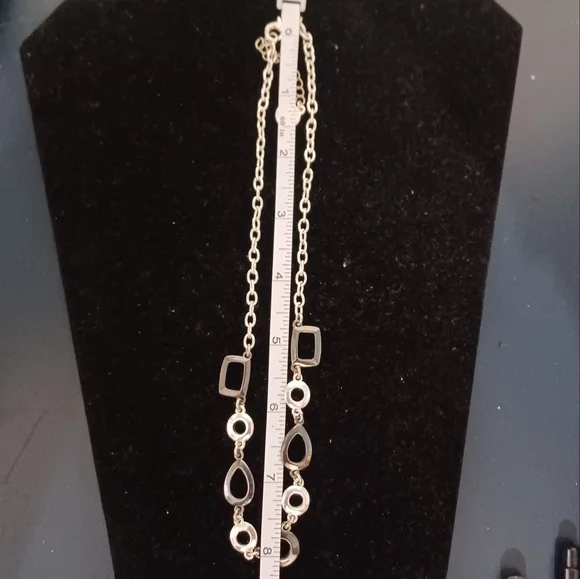 LC Necklace - Picture 4 of 7